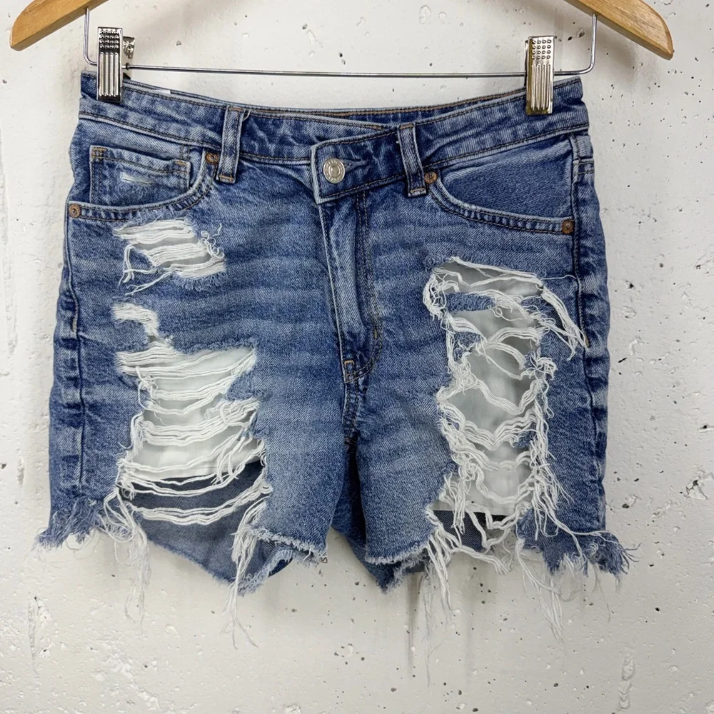 American Eagle Size 2 Highest Rise Baggy Distressed Jean Shorts
